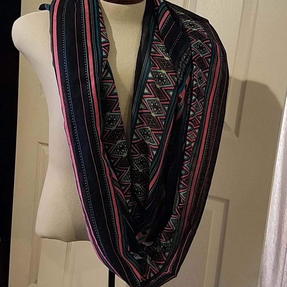 Forever 21 Aztec‎ neon print lightweight infinity scarf 26x35
